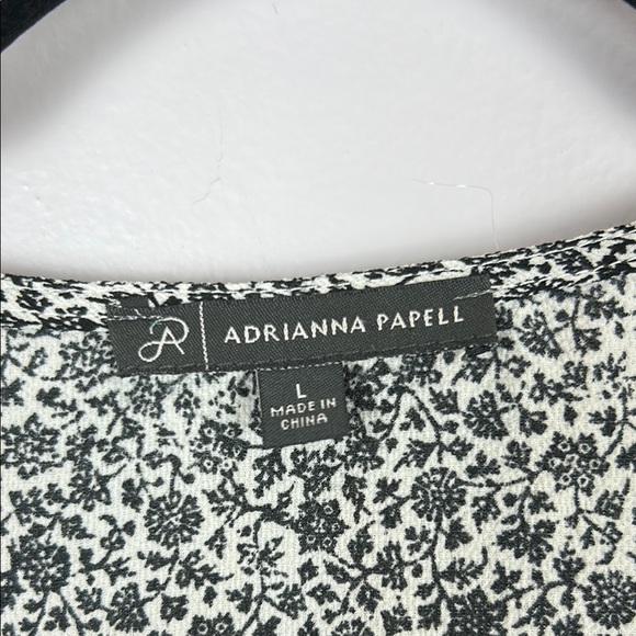 Adrianna Papell Black and White Blouse with Intricate Floral Pattern Size Large - Picture 3 of 7